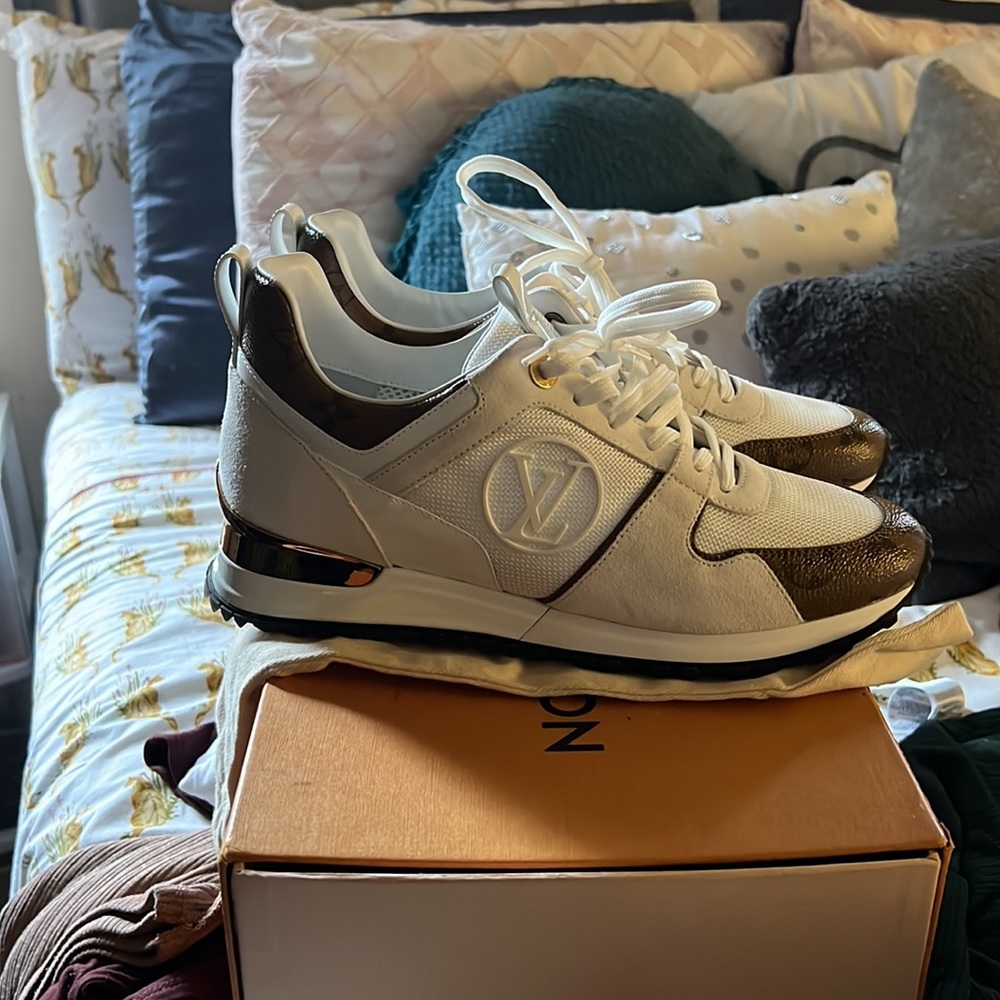 Louis Vuitton Run Away Sneaker - Picture 2 of 7